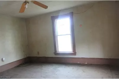 176 E Maryland Avenue, Sebring, OH 44672 - Photo 17