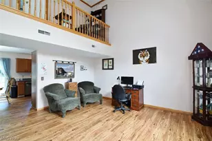 702 Jonquil Ln, Madison, OH 44057 - Photo 5