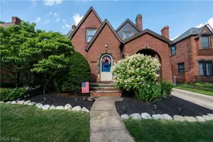 3687 Warren Rd, Loveland, OH 44111 - Photo 1