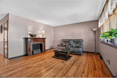 1860 Ridgewick Drive, Wickliffe, OH 44092 - Photo 9