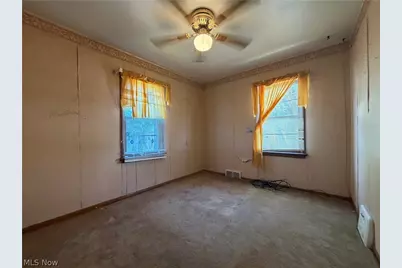 2544 Gilbert Avenue NE, Canton, OH 44705 - Photo 17