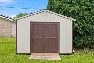 273 Blueberry Dr, Columbiana, OH 44408 - Photo 29