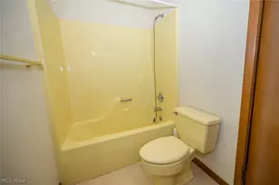 10110 Weathersfield Dr, Mentor, OH 44060 - Photo 29