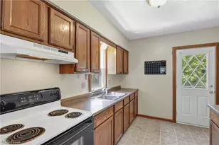 6519 Sanborn Rd, Ashtabula, OH 44004 - Photo 13