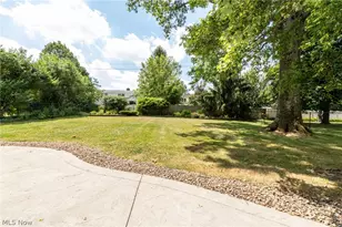 24100 Shaker Blvd, Huber Heights, OH 44122 - Photo 35