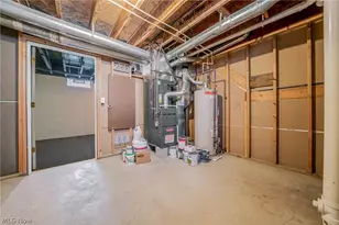 2477 W 5th St, Loveland, OH 44113 - Photo 31