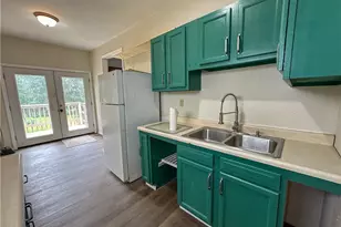 545 E Market St, Cadiz, OH 43907 - Photo 13