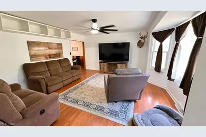 8470 Shadyview Avenue NW, Clinton, OH 44216 - Photo 5