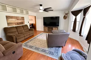 8470 Shadyview Ave NW, Clinton, OH 44216 - Photo 5
