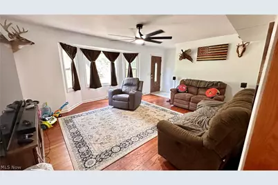 8470 Shadyview Avenue NW, Clinton, OH 44216 - Photo 7