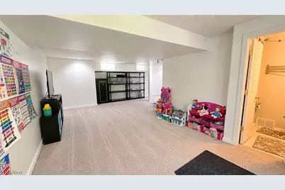 8470 Shadyview Avenue NW, Clinton, OH 44216 - Photo 17