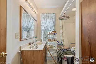 2011 Gordon Rd NW, Dover, OH 44622 - Photo 33
