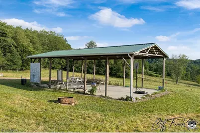 2011 Gordon Road NW, Dover, OH 44622 - Photo 19