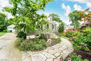 142 Woodstock Dr, Avon Lake, OH 44012 - Photo 3