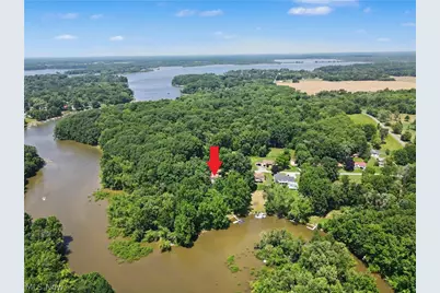 10528 Country Club Lane, Deerfield, OH 44449 - Photo 3