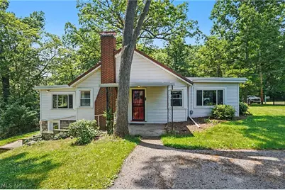 10528 Country Club Lane, Deerfield, OH 44449 - Photo 1