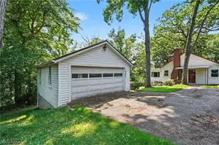 10528 Country Club Ln, Deerfield, OH 44449 - Photo 35