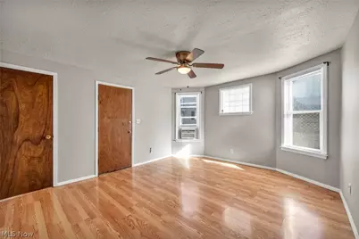 1559 Hopkins Avenue, Oakwood, OH 44107 - Photo 11