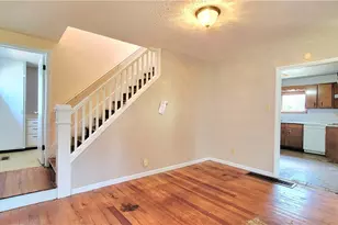 603 Poplar Ave, Williamstown, WV 26187 - Photo 5