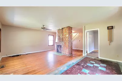 603 Poplar Avenue, Williamstown, WV 26187 - Photo 3