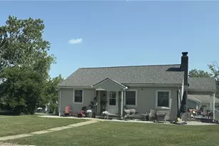 425 Taylor St, Zanesville, OH 43701 - Photo 1