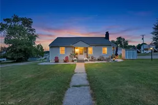 425 Taylor St, Zanesville, OH 43701 - Photo 1