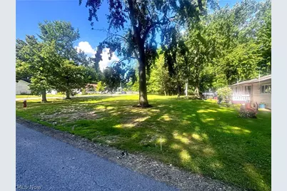 5104 Main Avenue, North Ridgeville, OH 44039 - Photo 3
