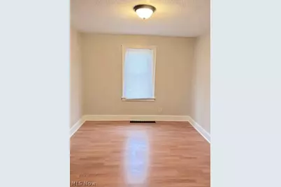 627 Roscoe Avenue, Akron, OH 44306 - Photo 19