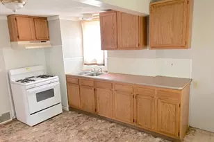 627 Roscoe Ave, Akron, OH 44306 - Photo 15