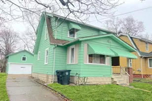 627 Roscoe Ave, Akron, OH 44306 - Photo 1