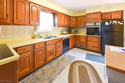 2696 Christensen Avenue, Akron, OH 44314 - Photo 15