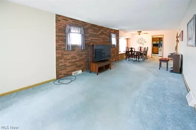 2696 Christensen Avenue, Akron, OH 44314 - Photo 9