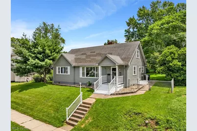 310 N 10th Street, Cambridge, OH 43725 - Photo 1