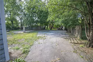 12707 Harvard Ave, Loveland, OH 44105 - Photo 17