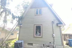 351 Essex Rd, Vermilion, OH 44089 - Photo 15
