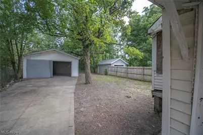 12718 Ferris Avenue, Loveland, OH 44105 - Photo 15