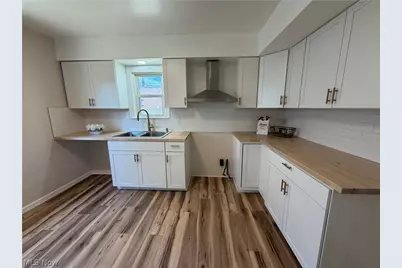 18229 Neff Road, Loveland, OH 44119 - Photo 5