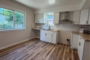 18229 Neff Rd, Loveland, OH 44119 - Photo 9