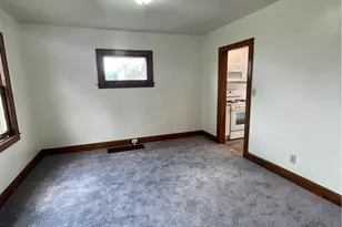 609 1st St NE, Massillon, OH 44646 - Photo 9