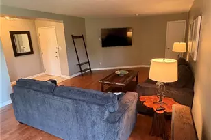 1900 Grove Ct, Loveland, OH 44113 - Photo 7