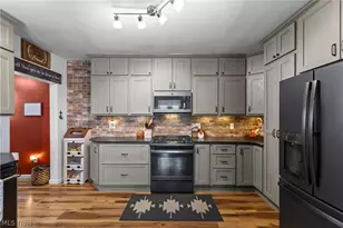 614 Hickory St, Martins Ferry, OH 43935 - Photo 13