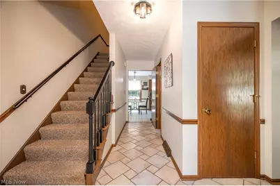 8359 Stoney Creek Drive, Youngstown, OH 44512 - Photo 7