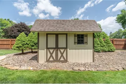 8359 Stoney Creek Drive, Youngstown, OH 44512 - Photo 37