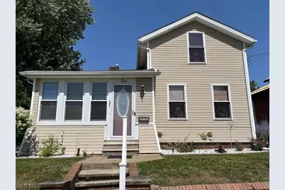 10 14th Street SW, Massillon, OH 44647 - Photo 1