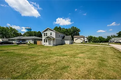 246 Columbine Avenue, Akron, OH 44312 - Photo 5