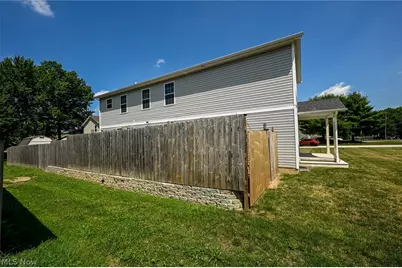 246 Columbine Avenue, Akron, OH 44312 - Photo 7