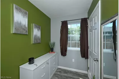 246 Columbine Avenue, Akron, OH 44312 - Photo 13