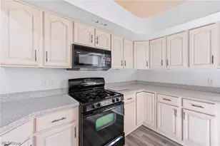 3721 Mercedes Pl, Canfield, OH 44406 - Photo 9