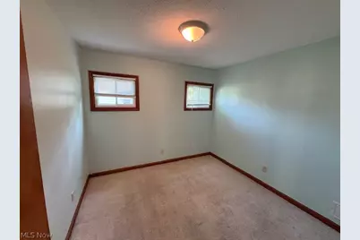 856 Peach Boulevard, Willoughby, OH 44094 - Photo 9