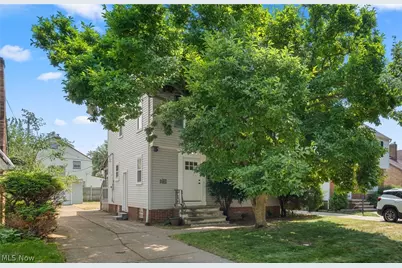 16805 Milburn Avenue, Loveland, OH 44135 - Photo 1